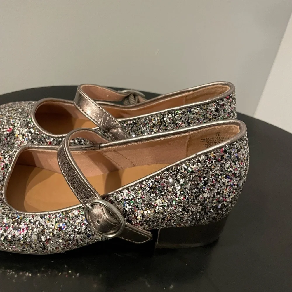 Old Navy Silver Glitter girls Dress Shoes size 12 Mary Jane style